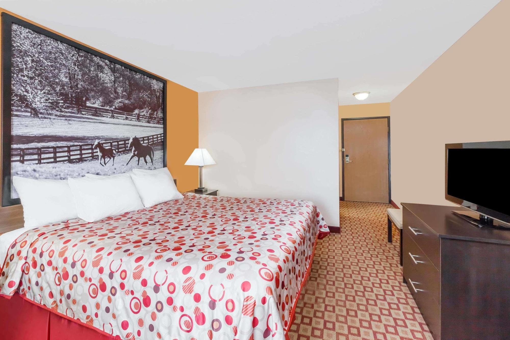 Super 8 South By Wyndham Ξενοδοχείο Μπόουλινγκ Γκριν Εξωτερικό φωτογραφία