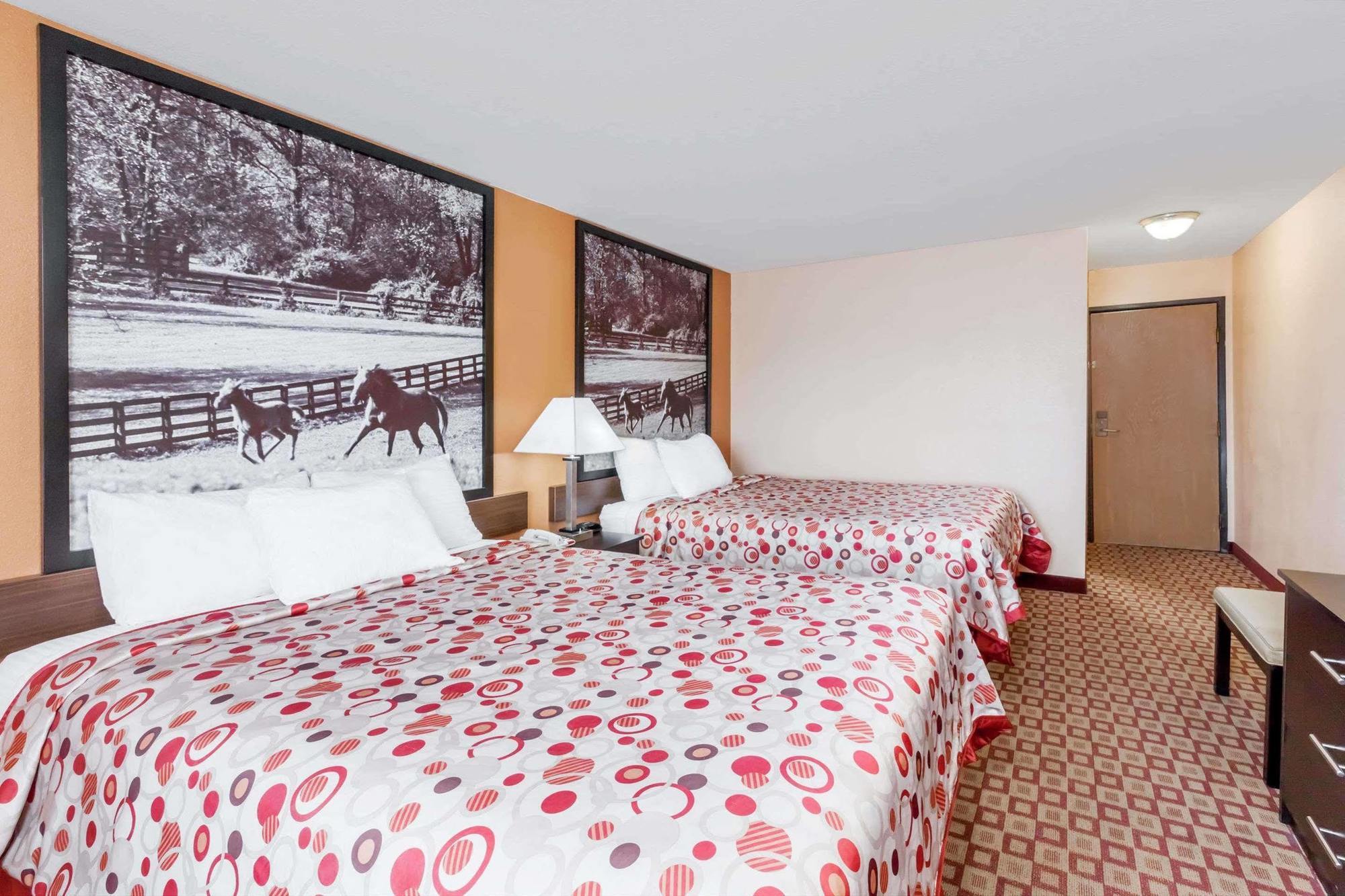 Super 8 South By Wyndham Ξενοδοχείο Μπόουλινγκ Γκριν Εξωτερικό φωτογραφία